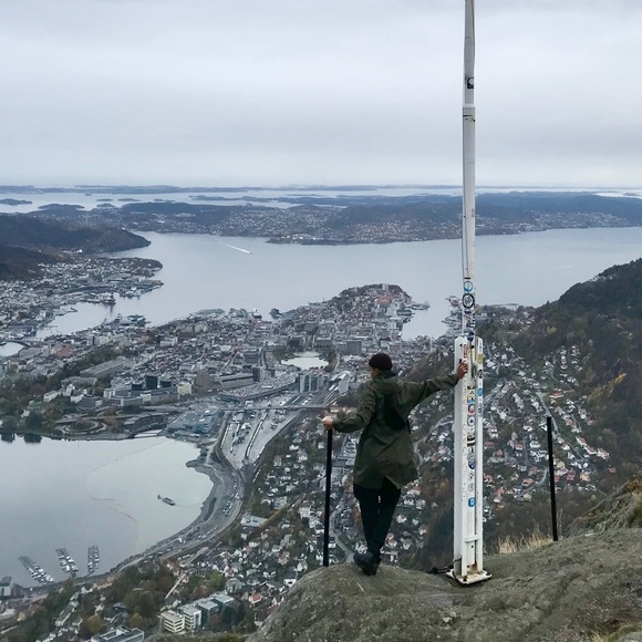 Ask me here - Picture 1 of 1